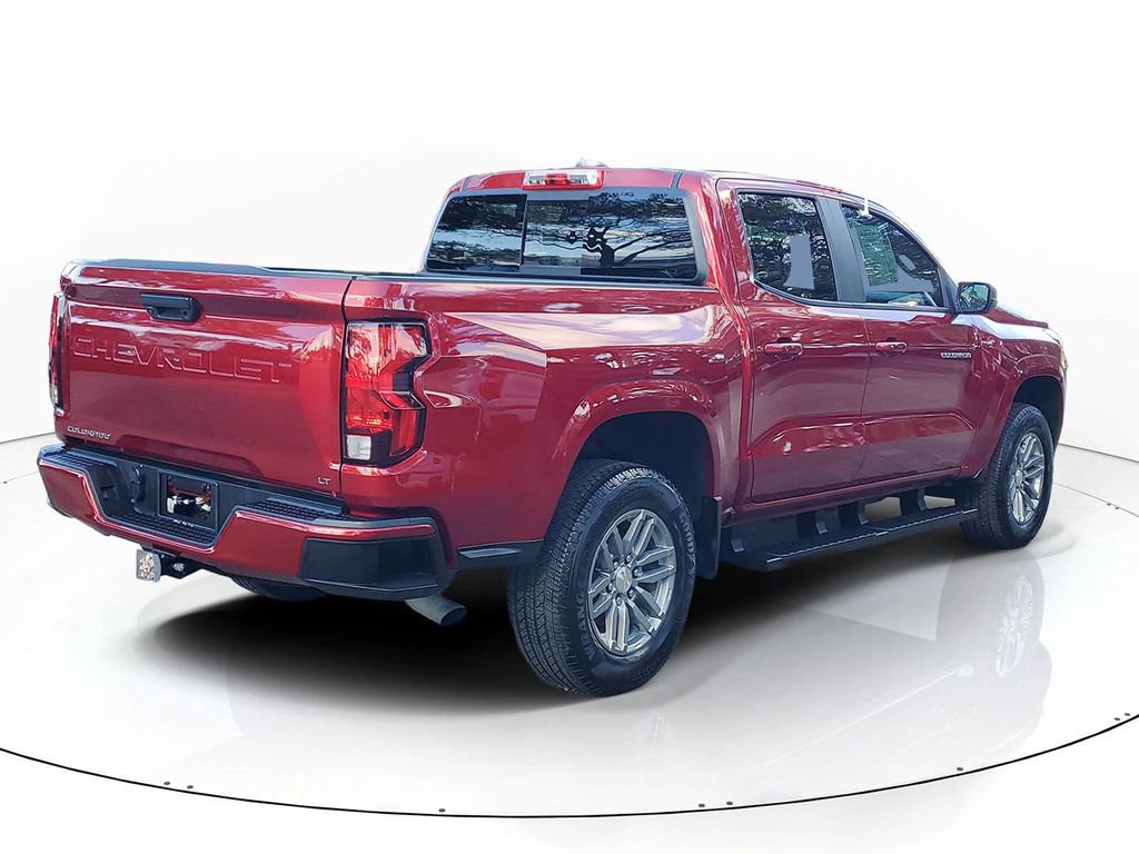 Used 2024 Chevrolet Colorado LT w/ LT Convenience Package image 4