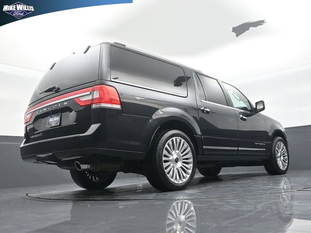 Used 2017 Lincoln Navigator L Reserve AWD/4WD image 23