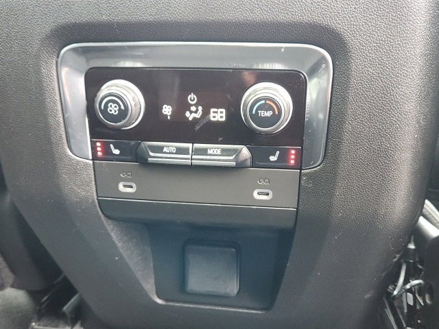 Used 2023 Chevrolet Tahoe Z71 image 33