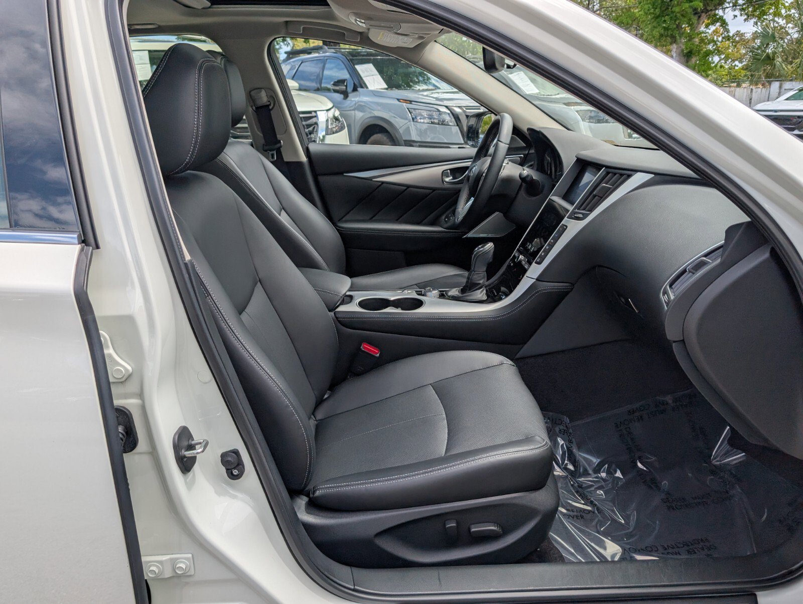 Used 2023 INFINITI Q50 Luxe w/ Cargo Package RWD image 13