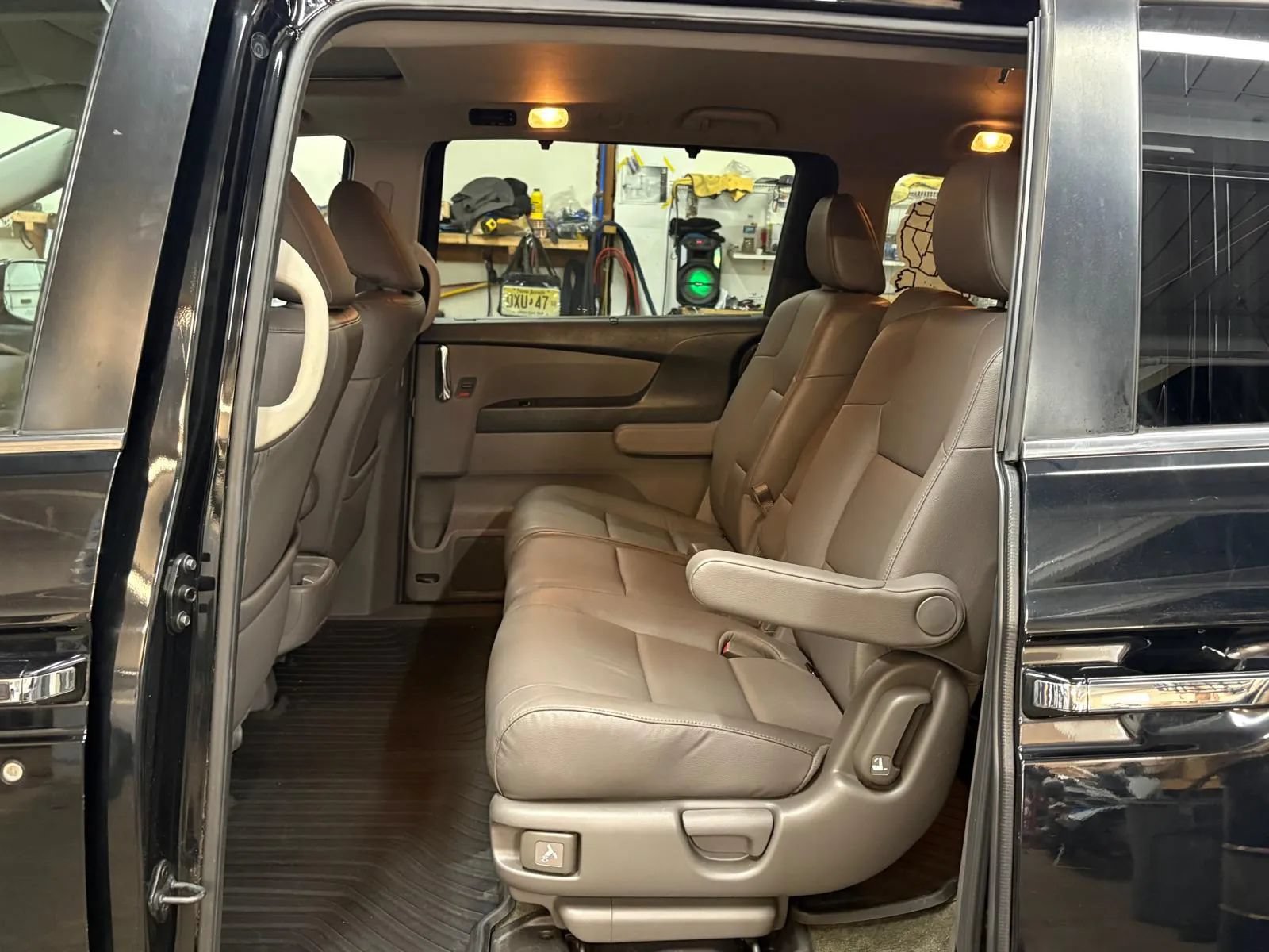 Used 2017 Honda Odyssey EX-L image 27