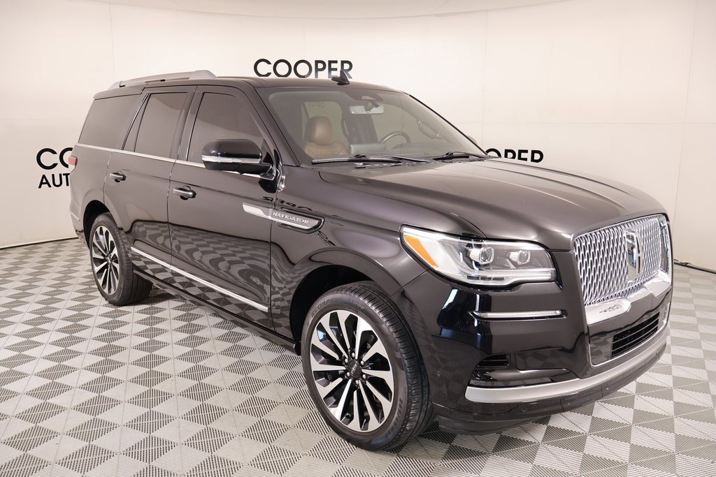 Certified 2023 Lincoln Navigator Reserve image 1