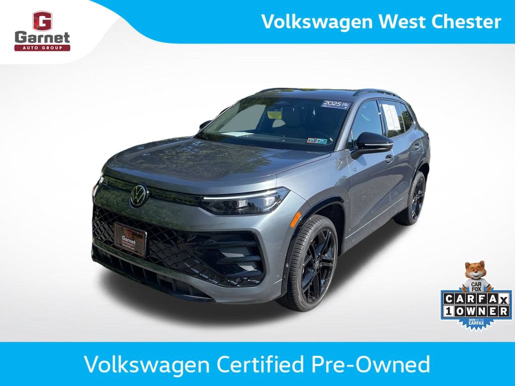 Certified 2025 Volkswagen Tiguan SE R-Line