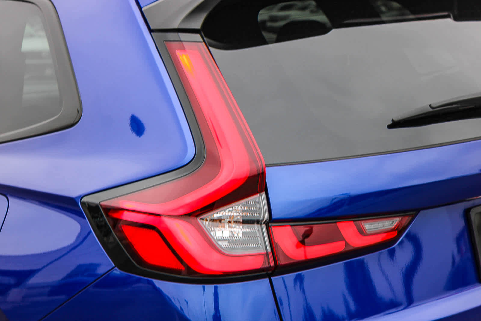 Certified 2025 Honda CR-V Sport-L image 9