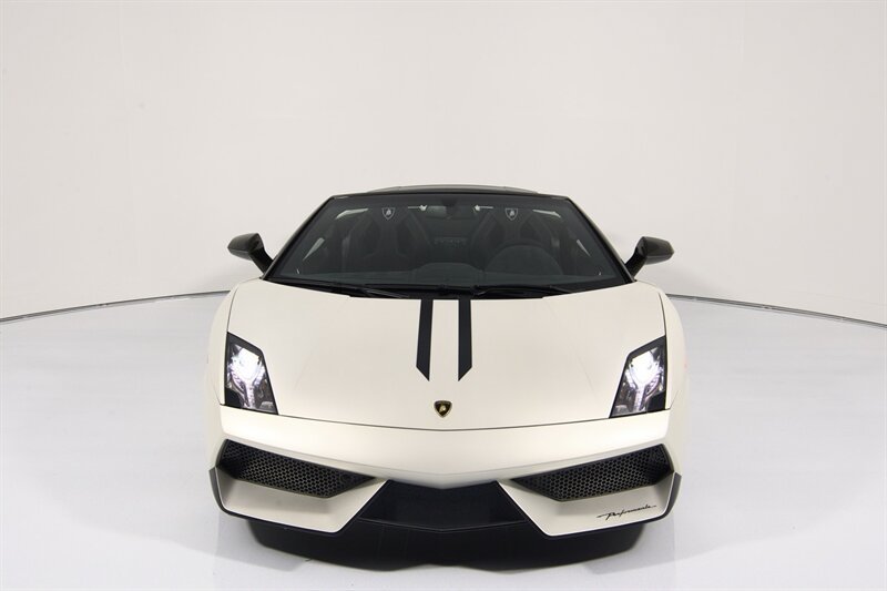 Used 2012 Lamborghini Gallardo LP 570-4 Performante AWD/4WD image 3