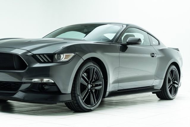 Used 2020 Ford Mustang Premium image 9
