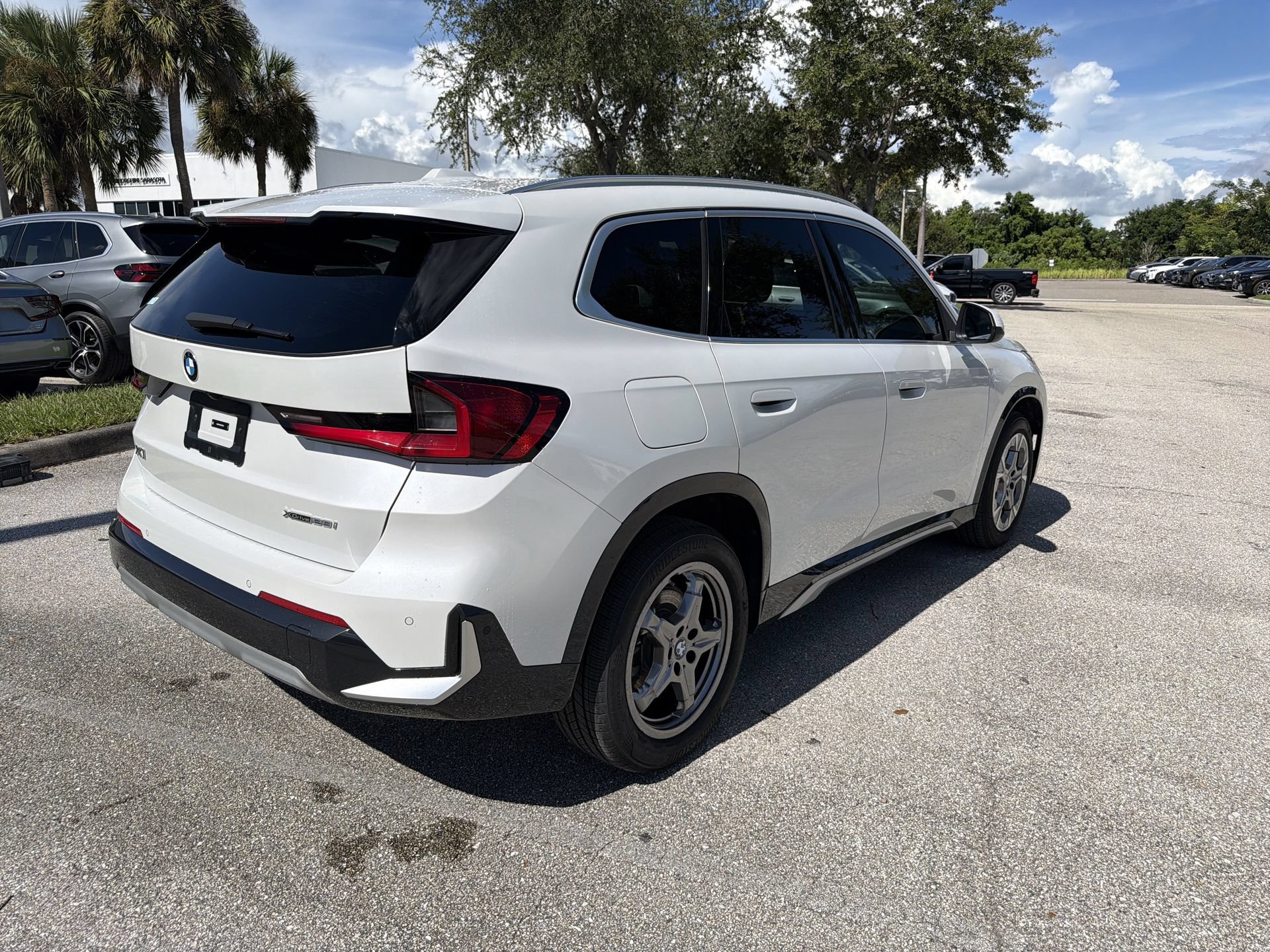Certified 2025 BMW X1 xDrive28i AWD/4WD image 4