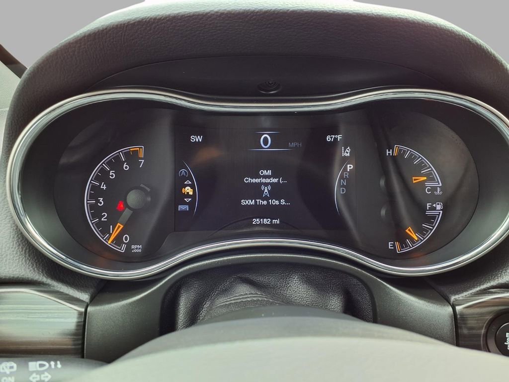 Certified 2021 Jeep Grand Cherokee Limited w/ Premium Lighting Group image 17