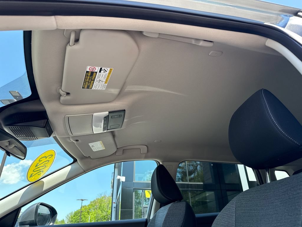Used 2023 Nissan Rogue SV AWD/4WD image 19