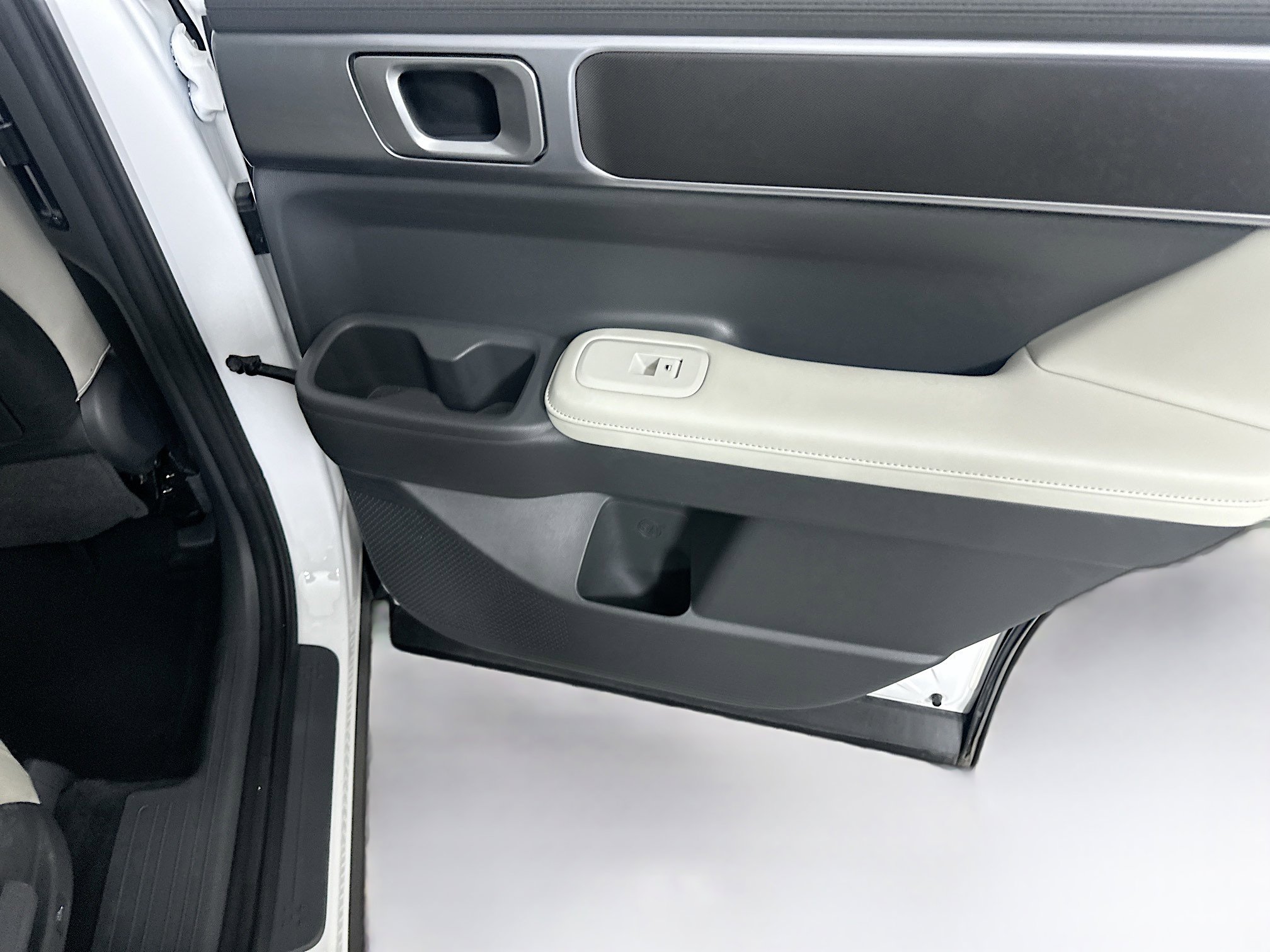 Used 2025 Hyundai Santa Fe SEL image 30