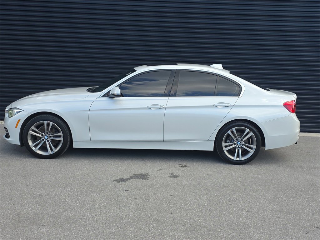 Used 2017 BMW 330i Sedan image 2