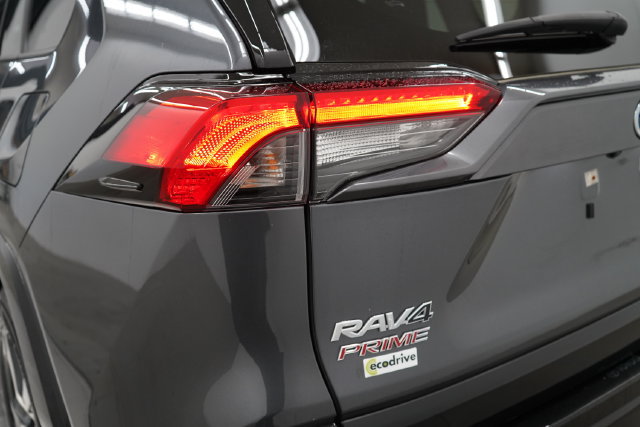 Used 2024 Toyota RAV4 SE w/ Weather & Moonroof Package AWD/4WD image 59