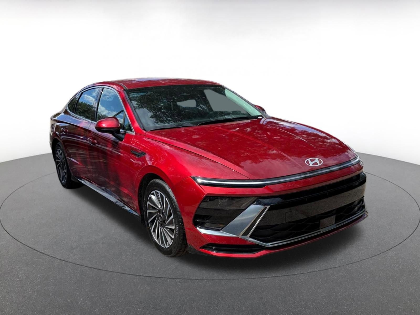 Used 2025 Hyundai Sonata SEL image 1