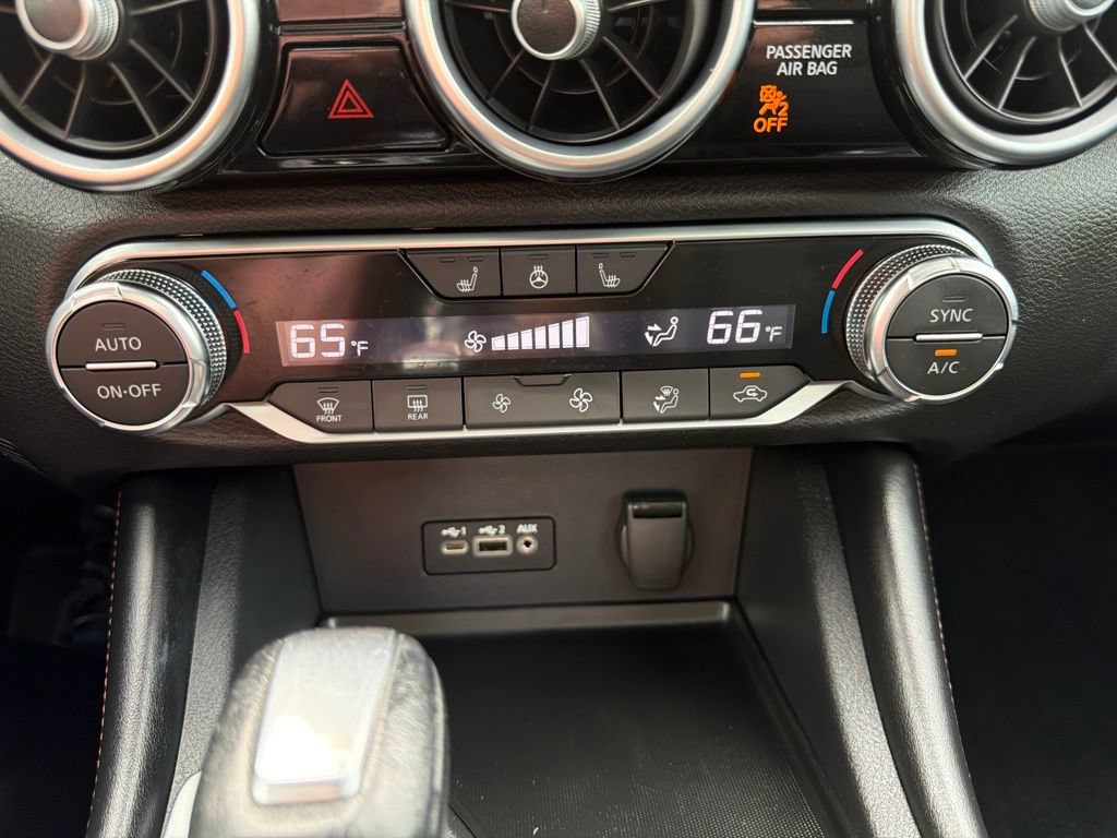 Used 2023 Nissan Sentra SR w/ SR Premium Package FWD image 25