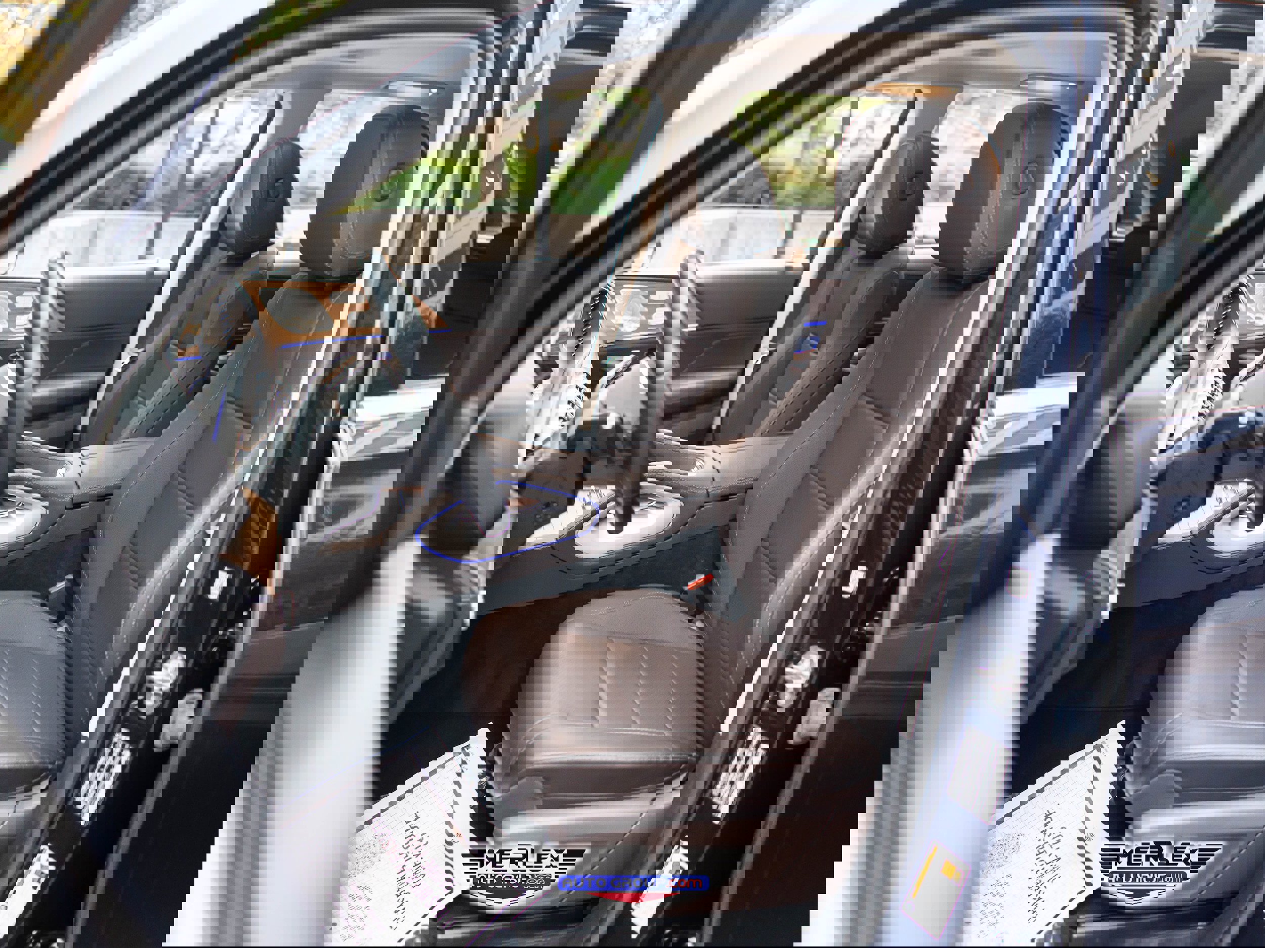 Used 2021 Mercedes-Benz GLE 350 350 4MATIC w/ Premium Package image 16