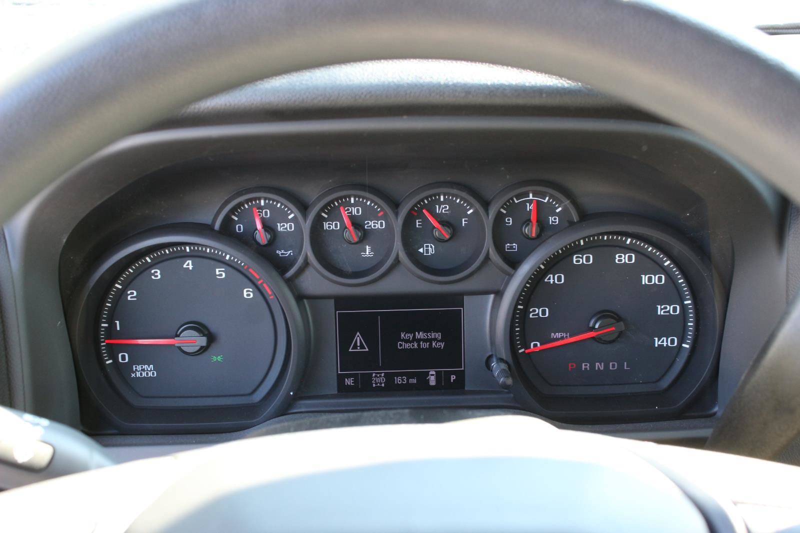 New 2025 GMC Sierra 2500 Pro w/ Convenience Package image 17