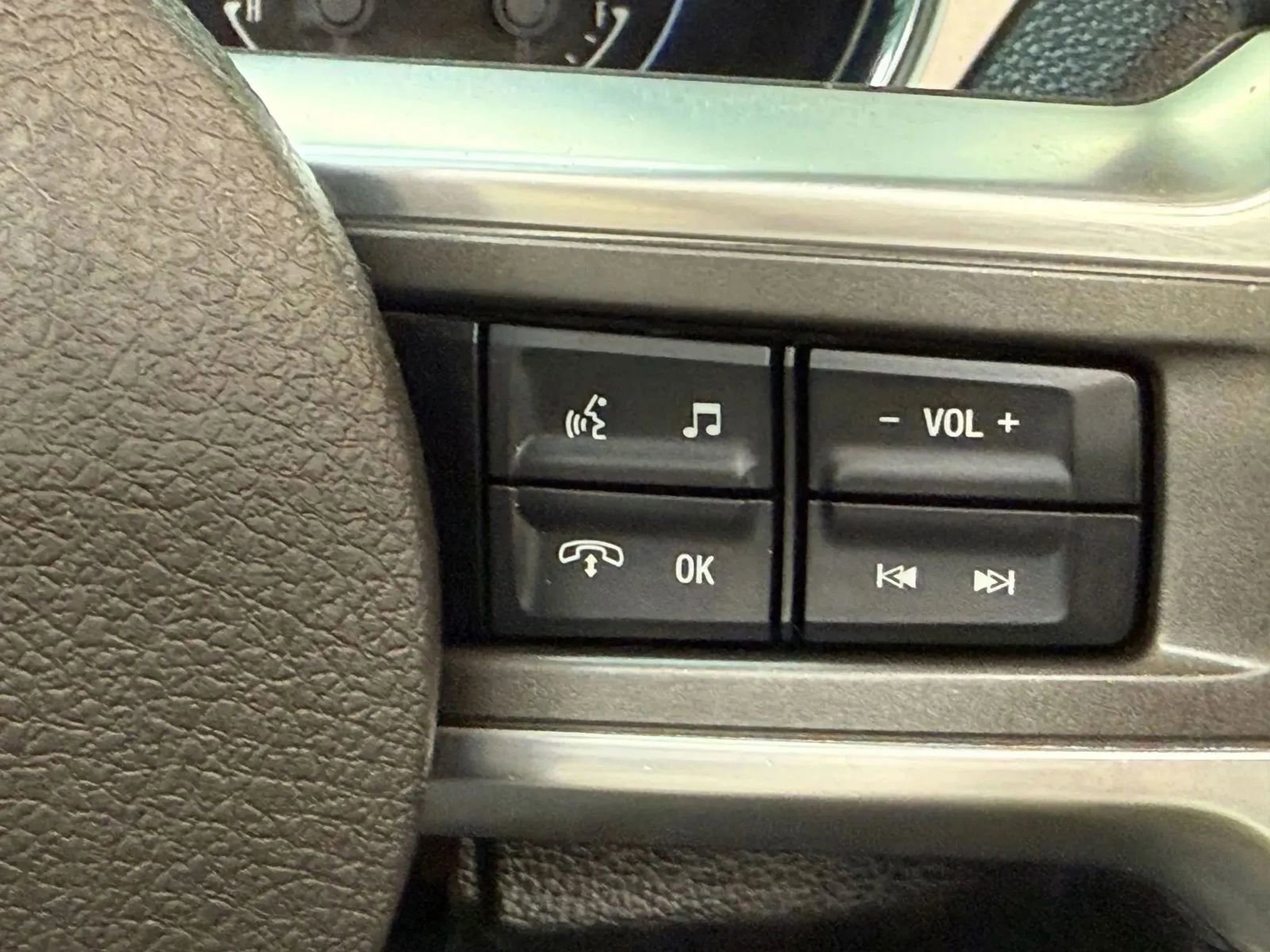 Used 2014 Ford Mustang Premium image 21