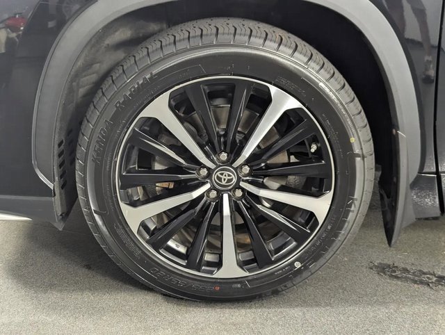 Used 2021 Toyota Highlander XSE image 9