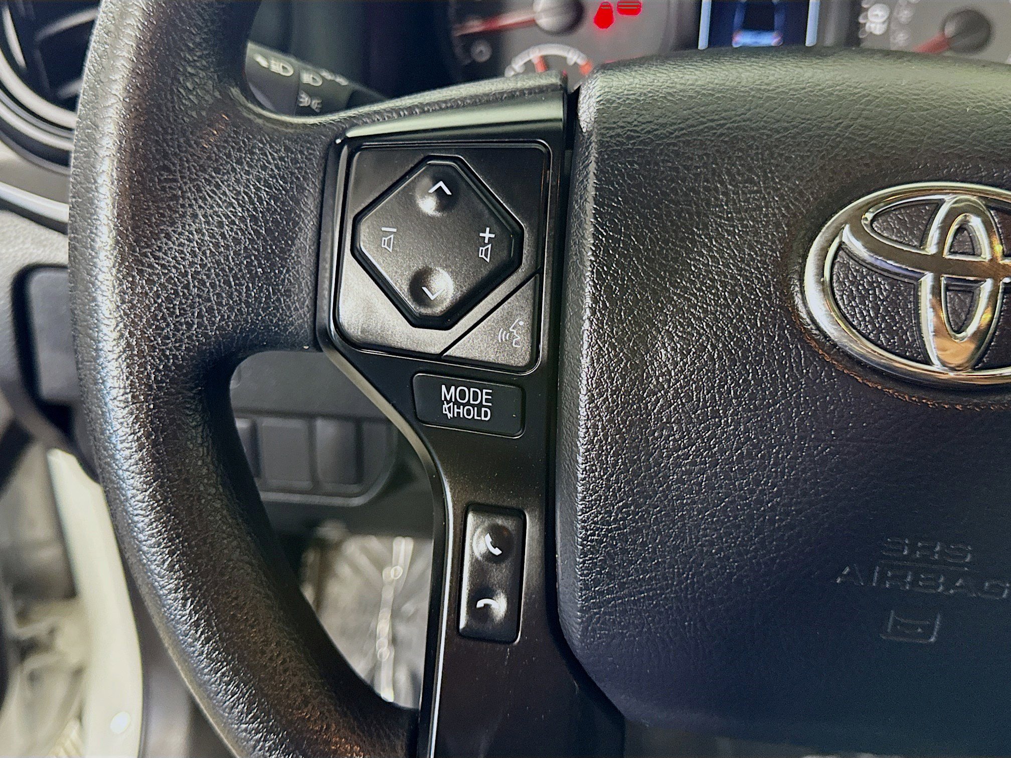 Used 2022 Toyota Tacoma SR image 14