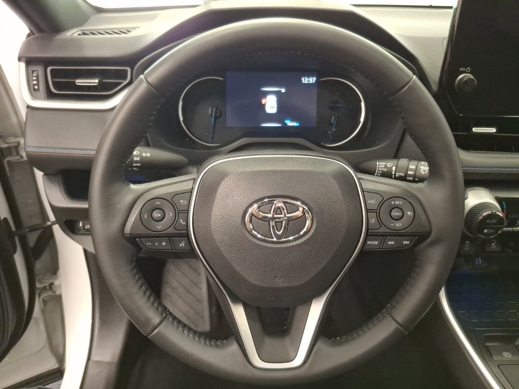 Used 2023 Toyota RAV4 XSE w/ XSE Grade Weather Package AWD/4WD image 21