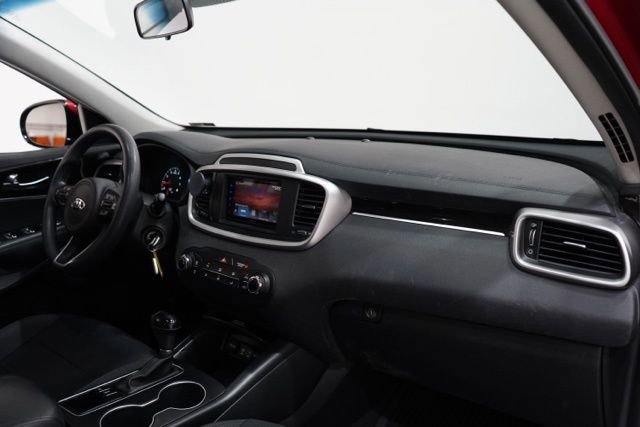 Used 2016 Kia Sorento LX image 18