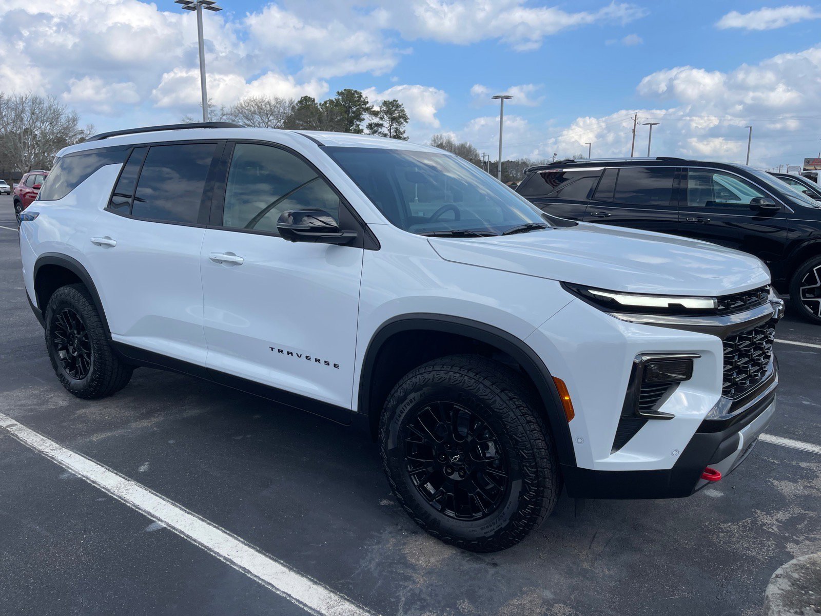 New 2026 Chevrolet Traverse Z71 w/ Enhanced Driving Package image 3