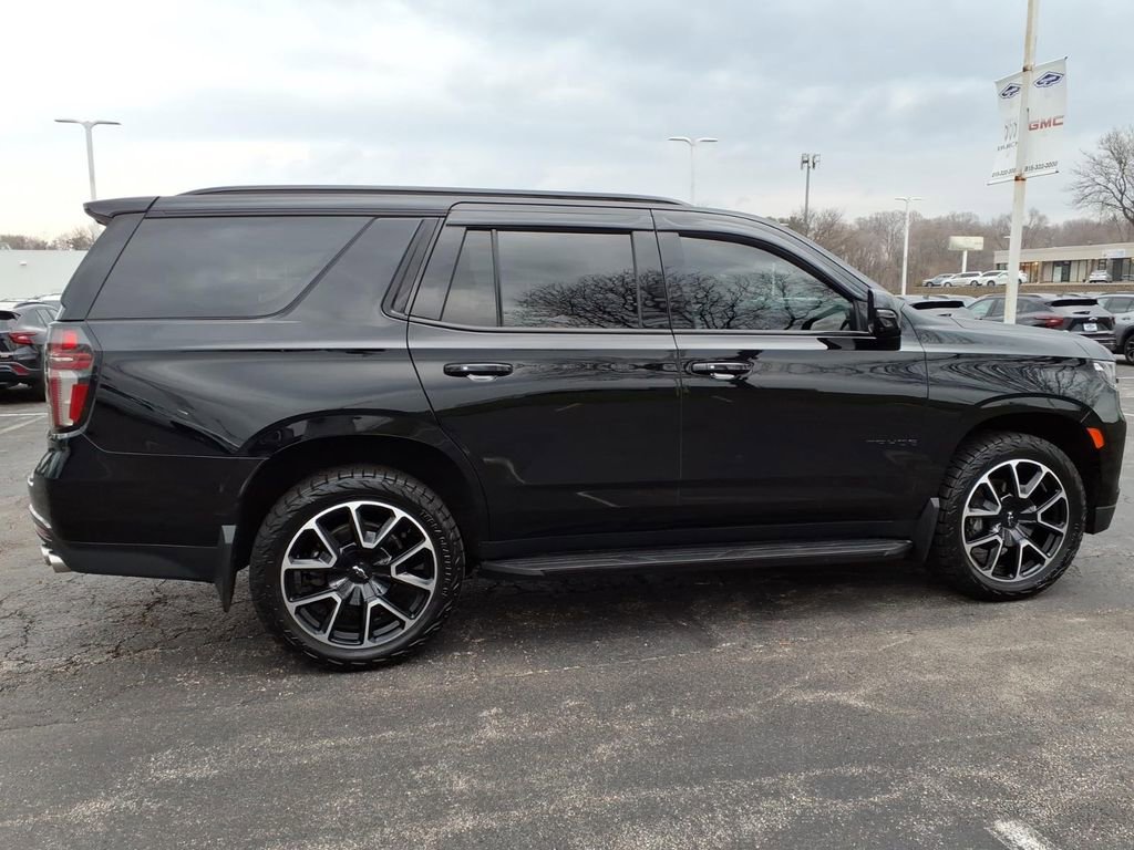 Certified 2022 Chevrolet Tahoe RST w/ Sport Performance Package AWD/4WD image 8