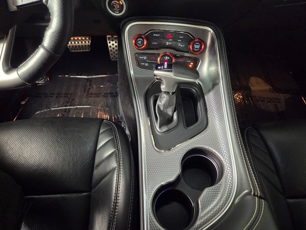 Used 2016 Dodge Challenger SRT Hellcat RWD image 13