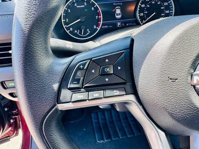 Used 2024 Nissan Sentra SV FWD image 16