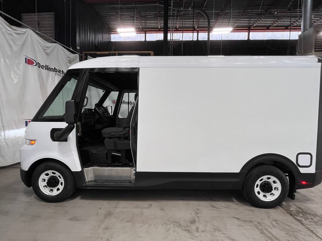 Used 2024 Chevrolet Brightdrop 400 w/ Commercial Equipment Package AWD/4WD image 4