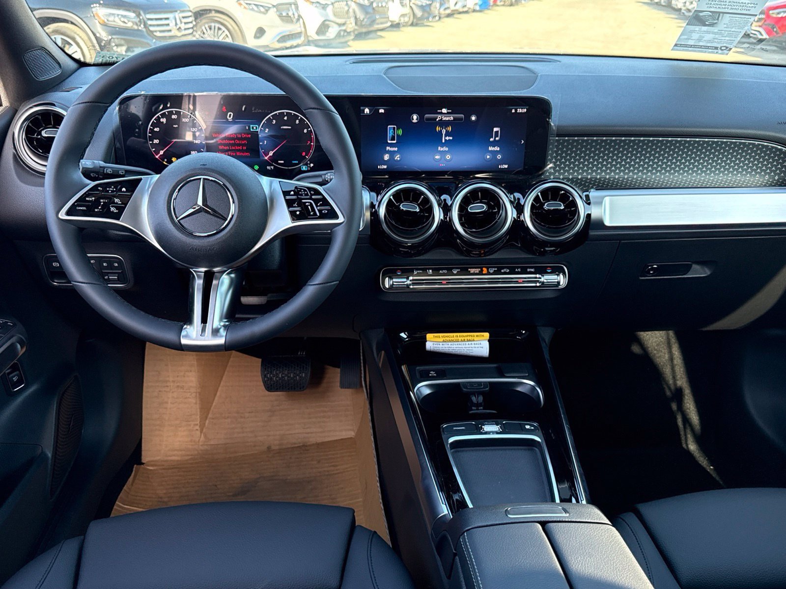 New 2026 Mercedes-Benz GLB 250 4MATIC image 27