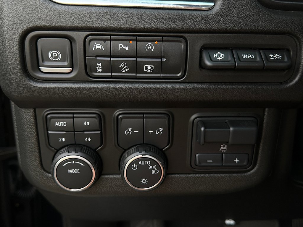 Used 2024 Chevrolet Tahoe High Country w/ Max Trailering Package AWD/4WD image 28