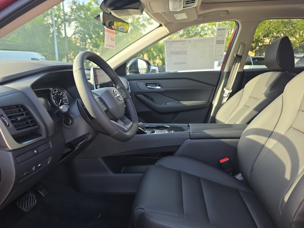 New 2026 Nissan Rogue Dark Armor FWD image 19