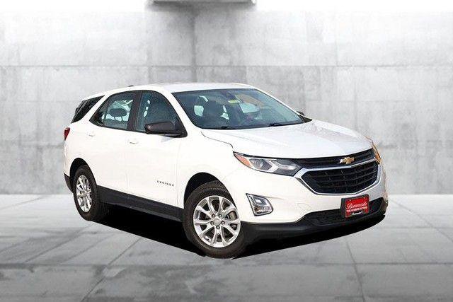 Used 2020 Chevrolet Equinox LS FWD image 2