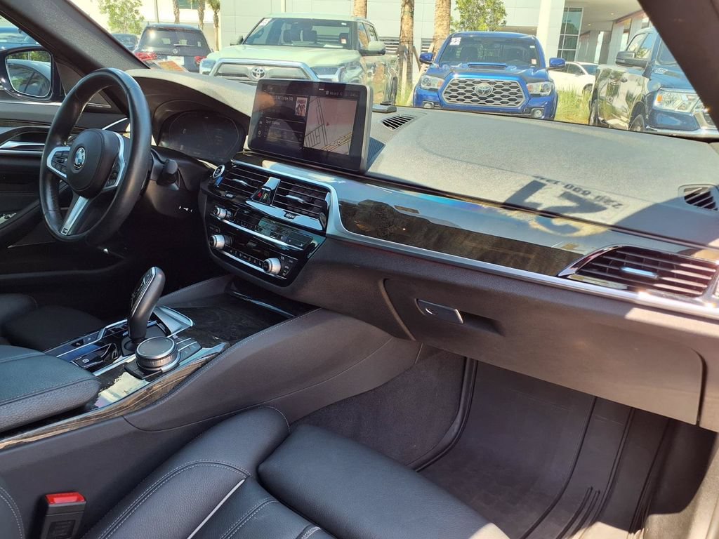 Used 2021 BMW 540i w/ Dynamic Handling Package RWD image 12