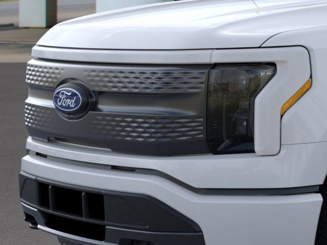 New 2025 Ford F150 Lightning XLT image 17