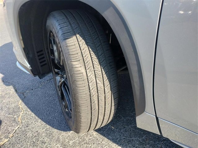 Used 2024 Toyota Highlander XSE image 11