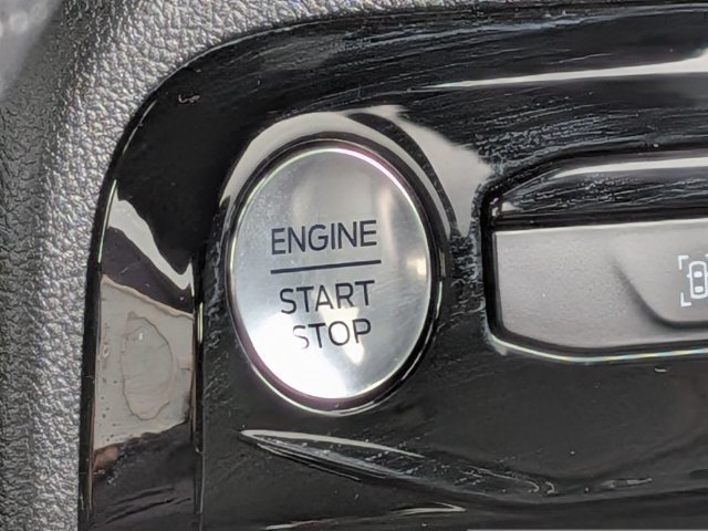 Used 2023 Ford Escape ST-Line w/ Tech Pack #1 FWD image 29