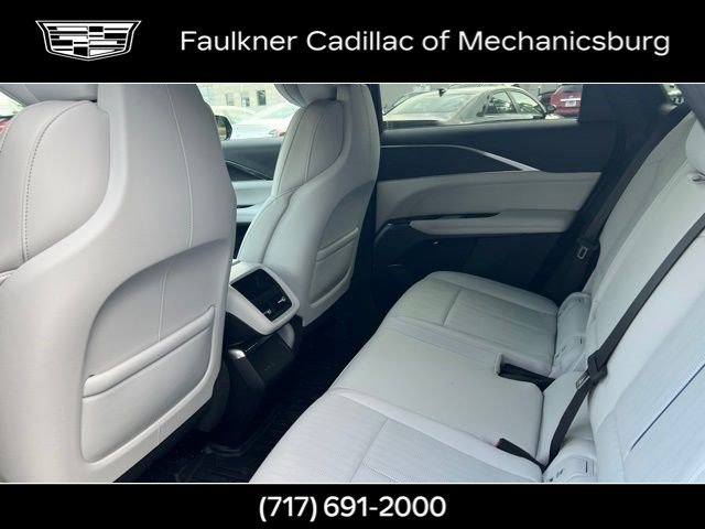 Used 2024 Cadillac Lyriq Luxury w/ LPO, Floor Liner Package AWD/4WD image 17