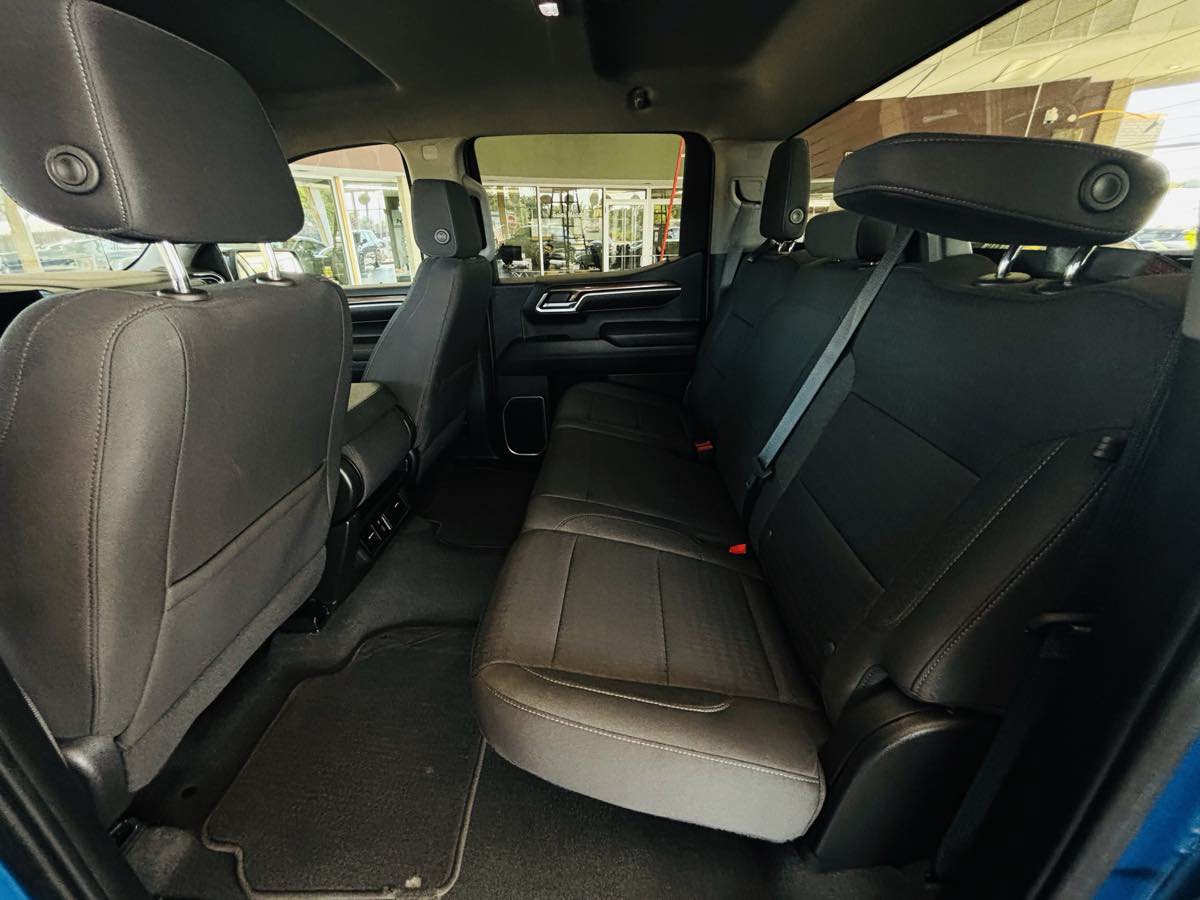 Used 2022 Chevrolet Silverado 1500 RST AWD/4WD image 35