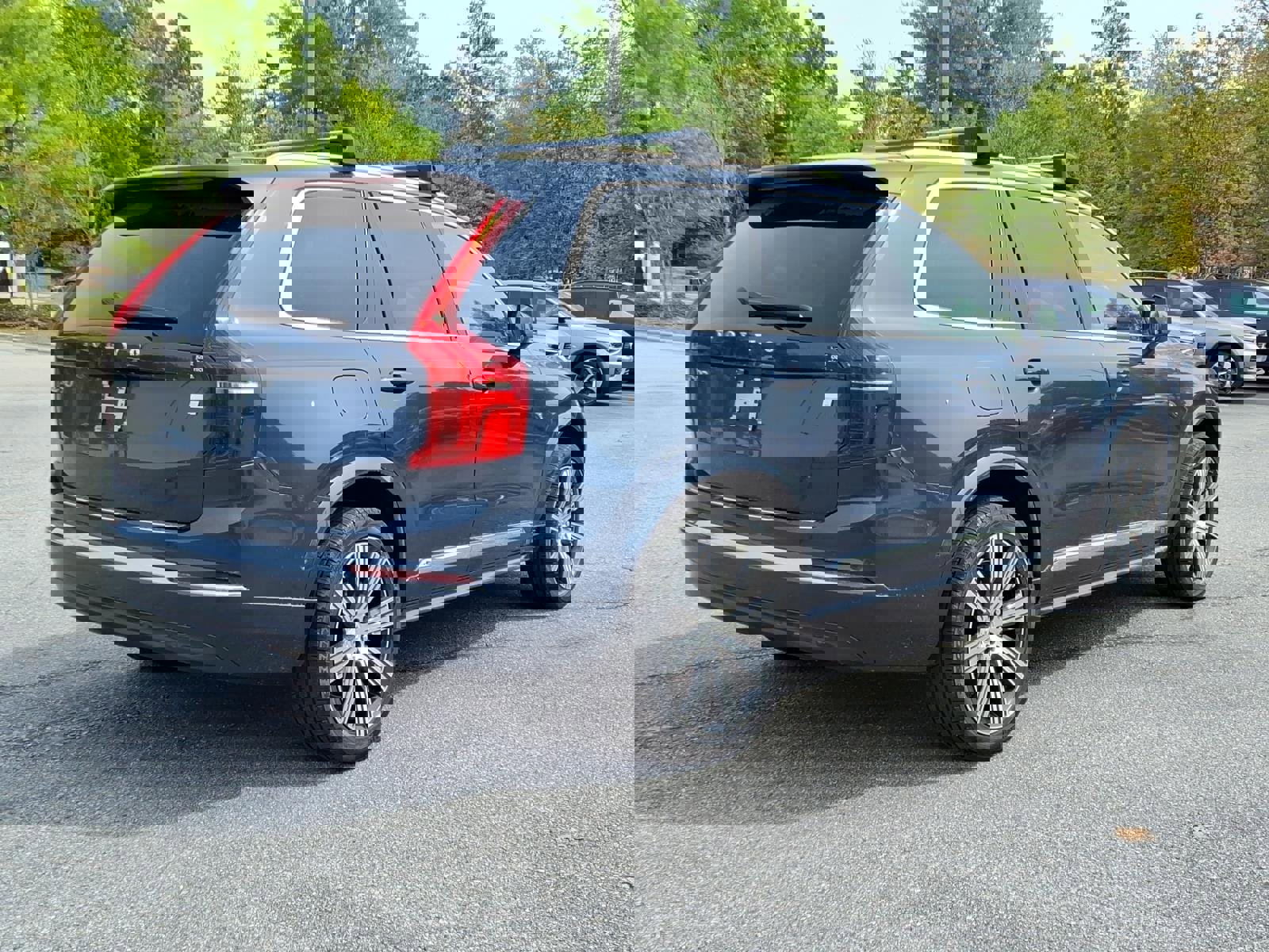 Used 2024 Volvo XC90 T8 Ultimate w/ Protection Package Premier image 3