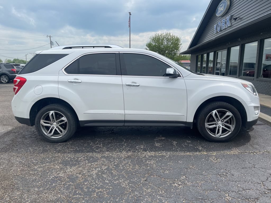 Used 2016 Chevrolet Equinox LTZ w/ Enhanced Convenience Package AWD/4WD image 9