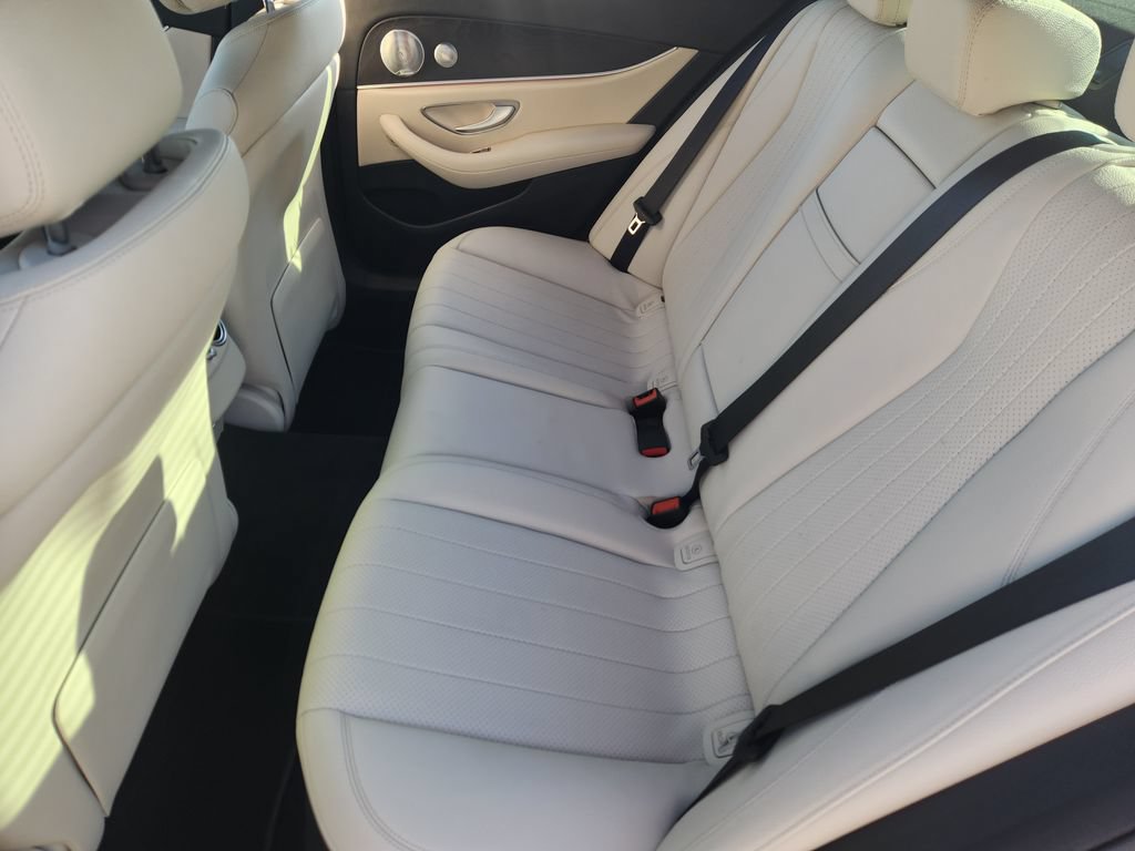 Used 2017 Mercedes-Benz E 300 image 23