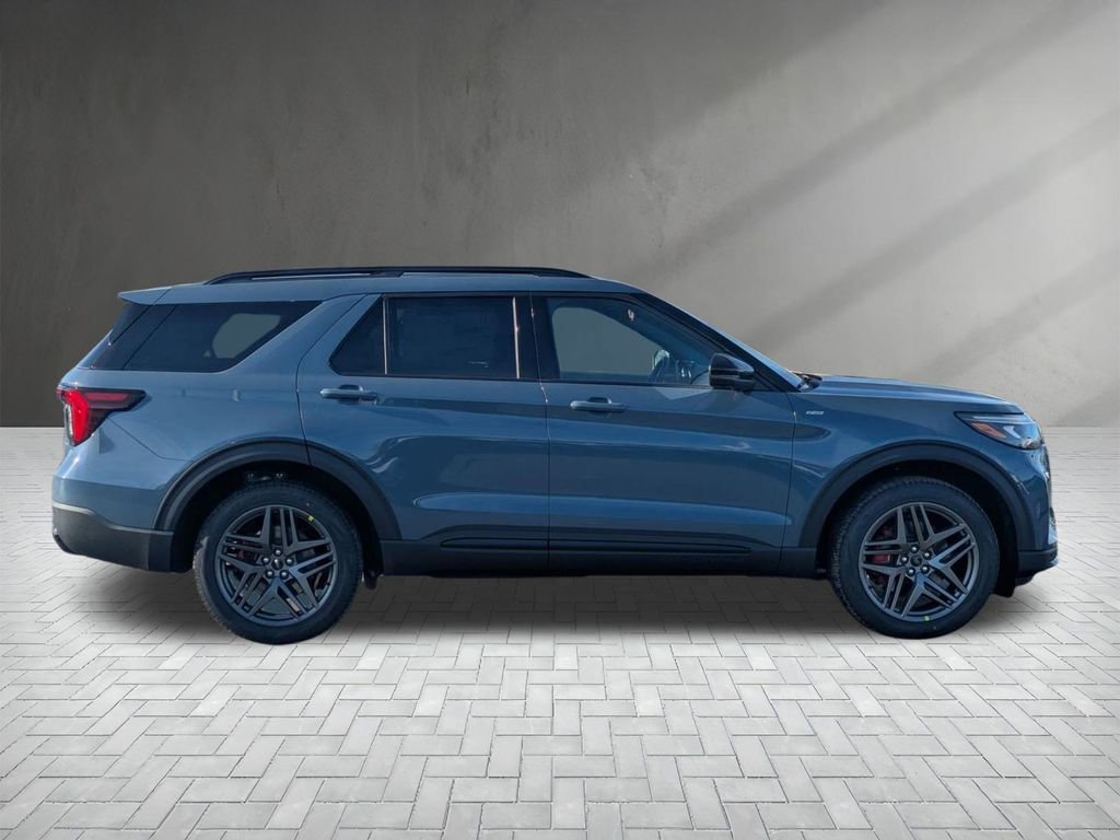 New 2026 Ford Explorer ST-Line w/ ST-Line Street Pack image 8