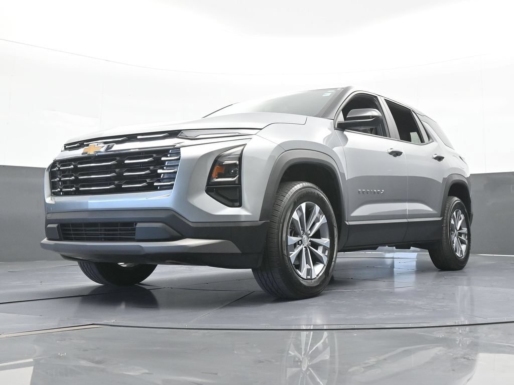 Used 2025 Chevrolet Equinox LT FWD image 49