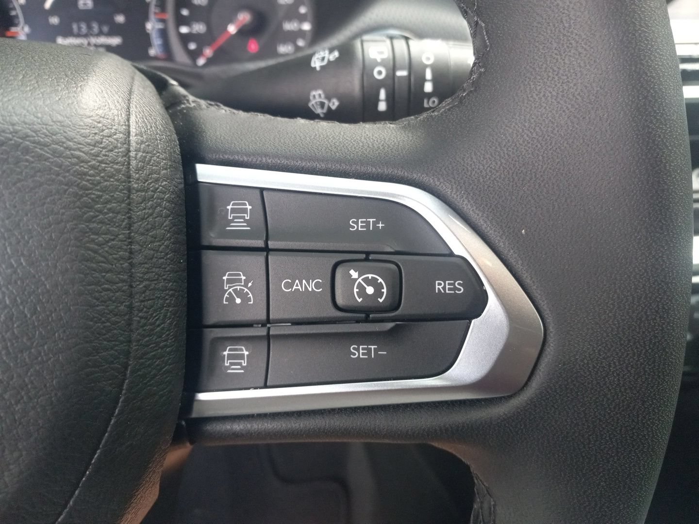 Used 2026 Jeep Compass Limited AWD/4WD image 6
