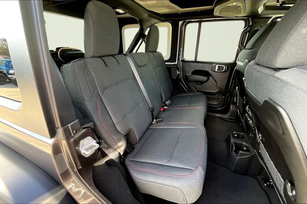 New 2025 Jeep Wrangler Unlimited Rubicon w/ Convenience Group image 14