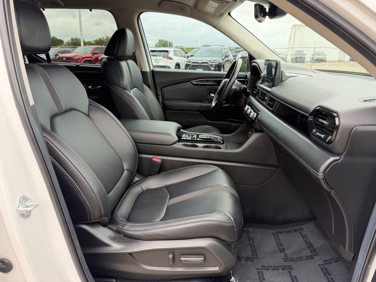 Used 2025 Honda Pilot EX-L image 30
