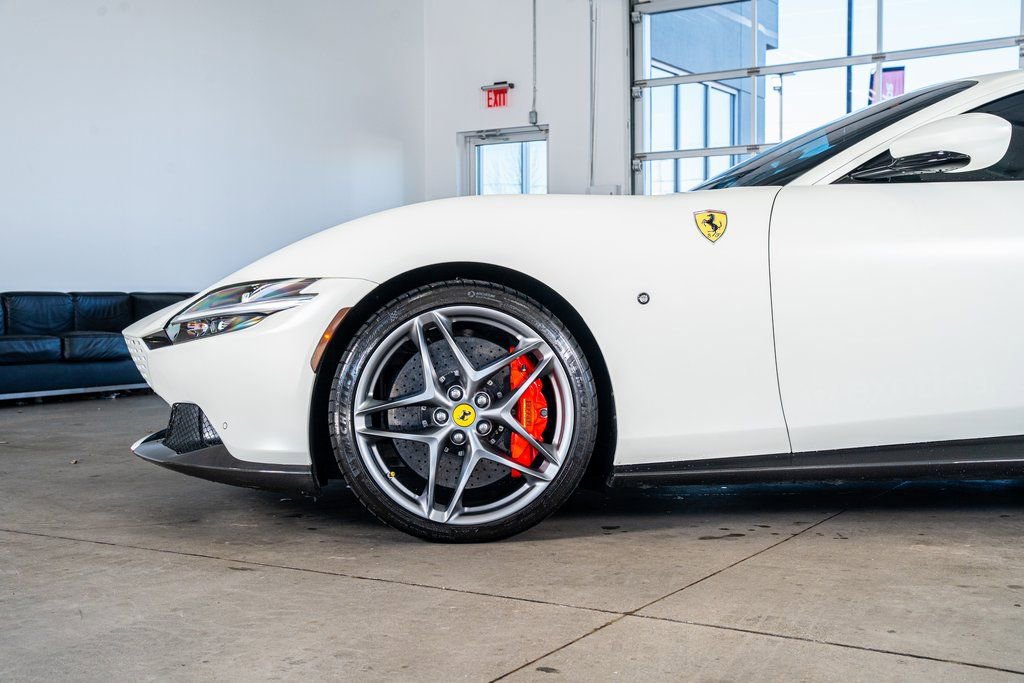 Used 2023 Ferrari Roma image 9