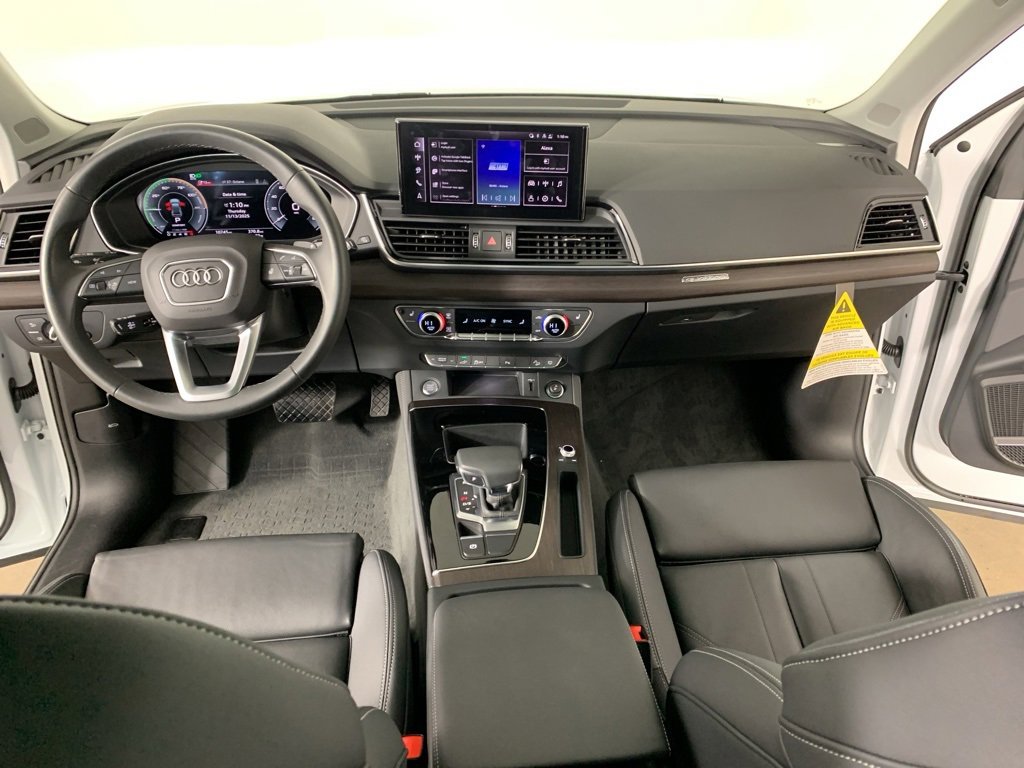 Used 2024 Audi Q5 e Premium Plus image 10